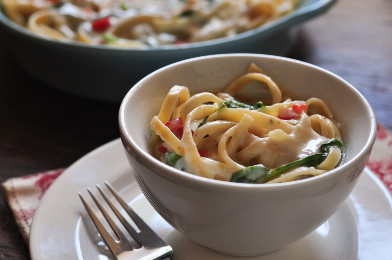 Low Fat Fettuccine Alfredo Made With Greek Yogurt