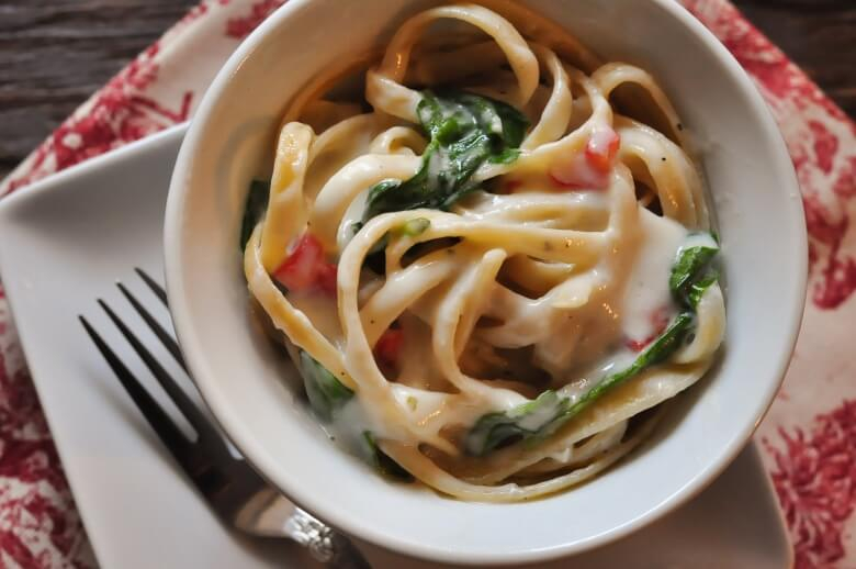 Low-Fat Fettuccine Alfredo Made With Greek Yogurt