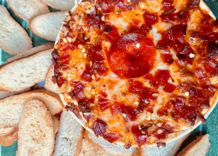 Cheesy Pizza Dip