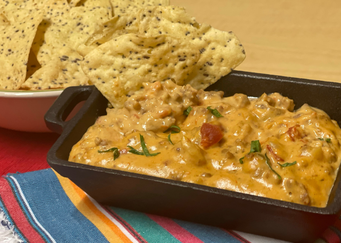 Chili-Queso Dip