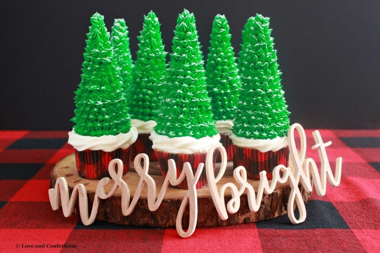 White Chocolate Christmas Tree Cupcakes