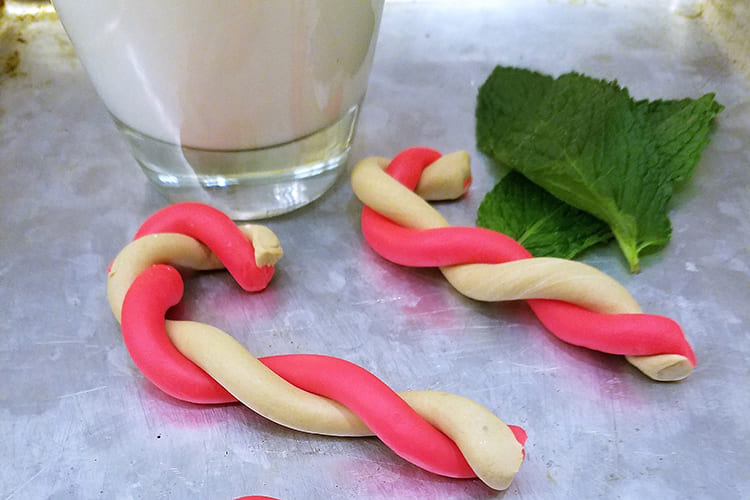 Eggnog Candy Cane Cookies