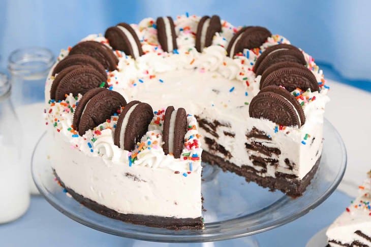 Cookies and Cream Cheesecake