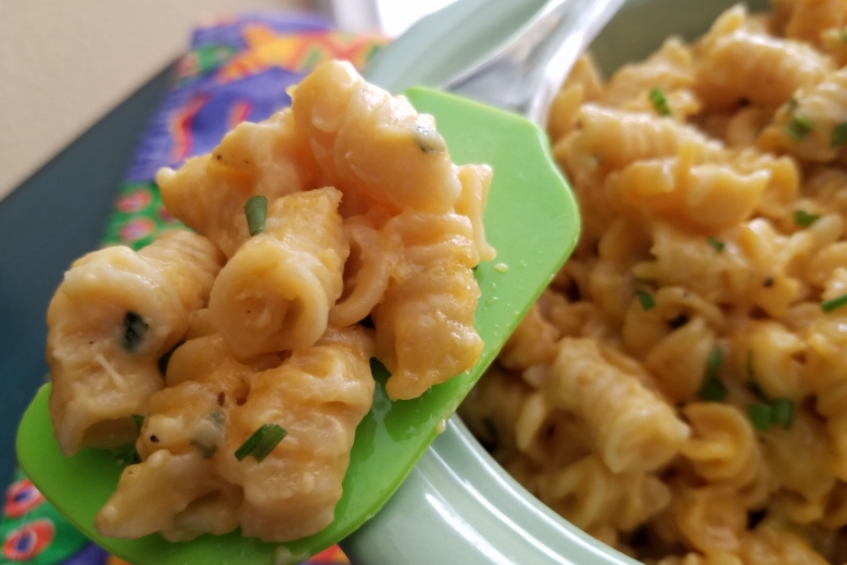 Chive and Green Onion Mac and Cheese (Insta Pot) Featured Image