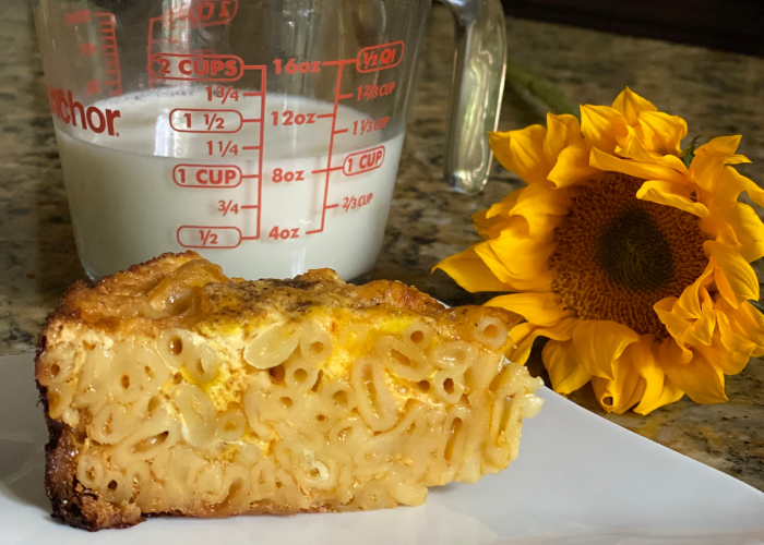 Crockpot Macaroni Pie Featured Image