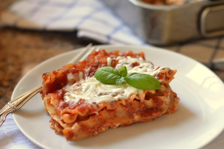 Cheesy Overnight Lasagna Featured Image