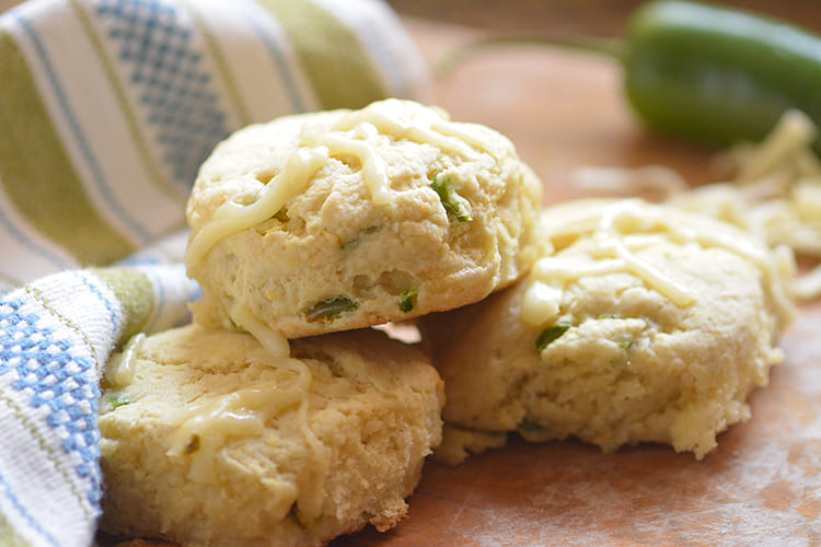 Jalapeño Buttermilk Biscuits made with Cabot Pepper Jack Cheese Featured Image