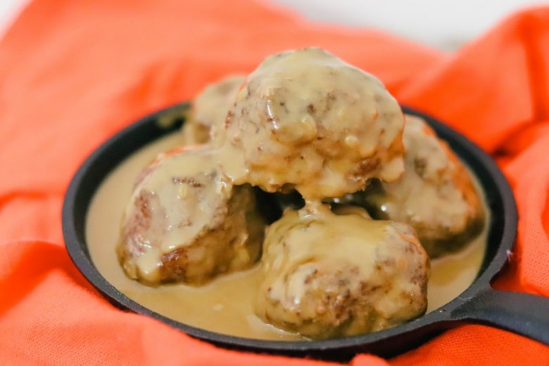 Turkey Meatballs with Gravy Featured Image
